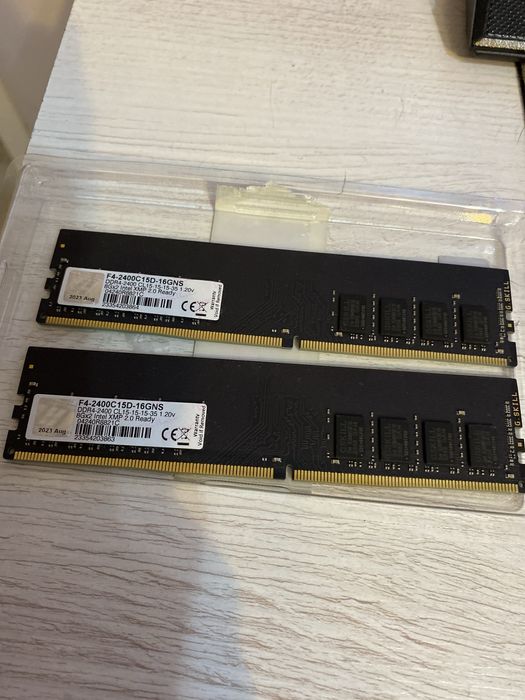 Оперативная память 16гб (8гб х2) 2400 гц