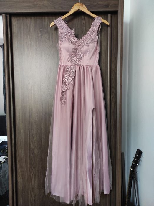 Rochie de ocazie cu cupe