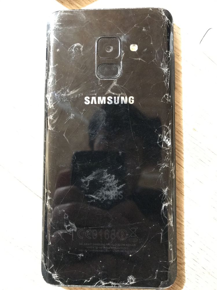 Samsung a8 без нареканий звоните пишите