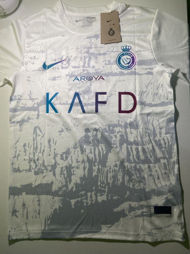 Kit Ronaldo Al Nassr (tricou + pantaloni)