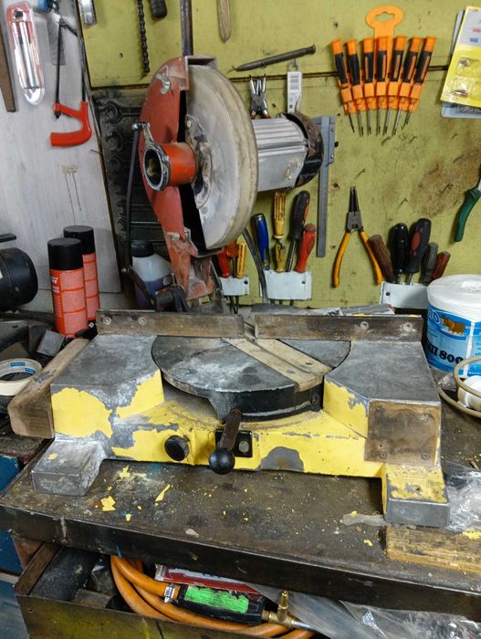 Ръчен  настолен циркуляр