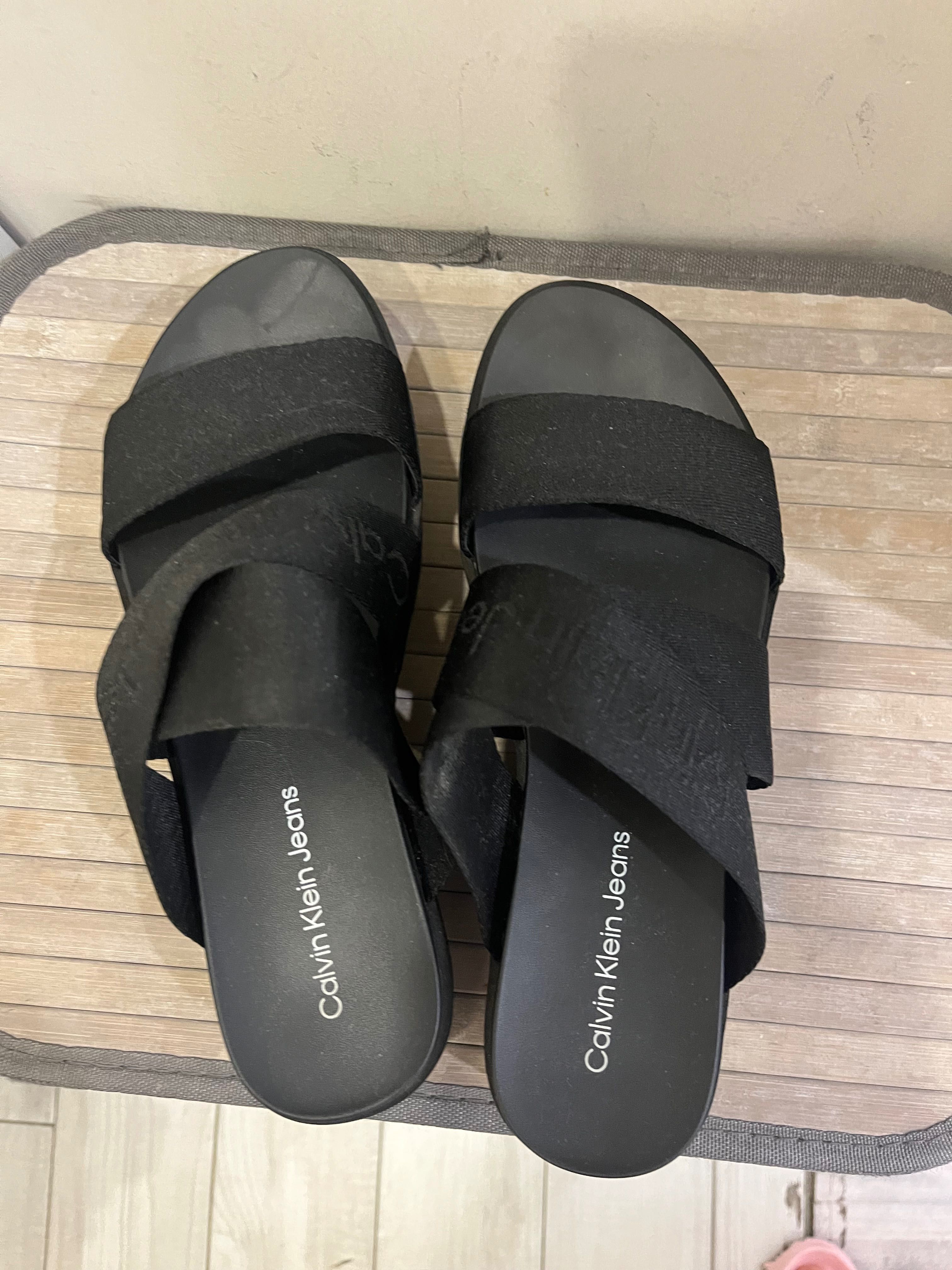 Чехли Calvin Klein