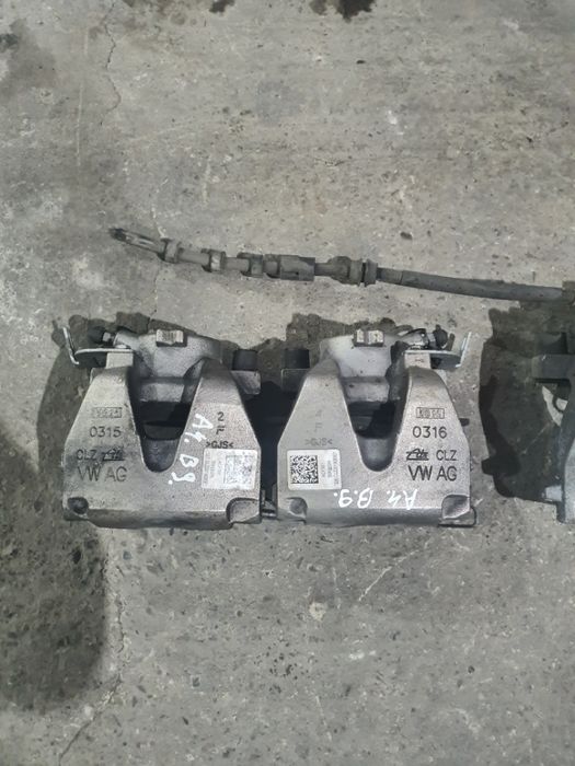 Etrier stanga dreapta fata Audi A4 B9
