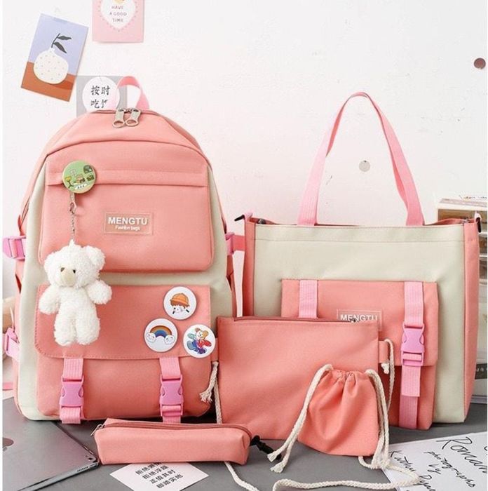 Школьные рюкзаки с сумочкой, пеналом