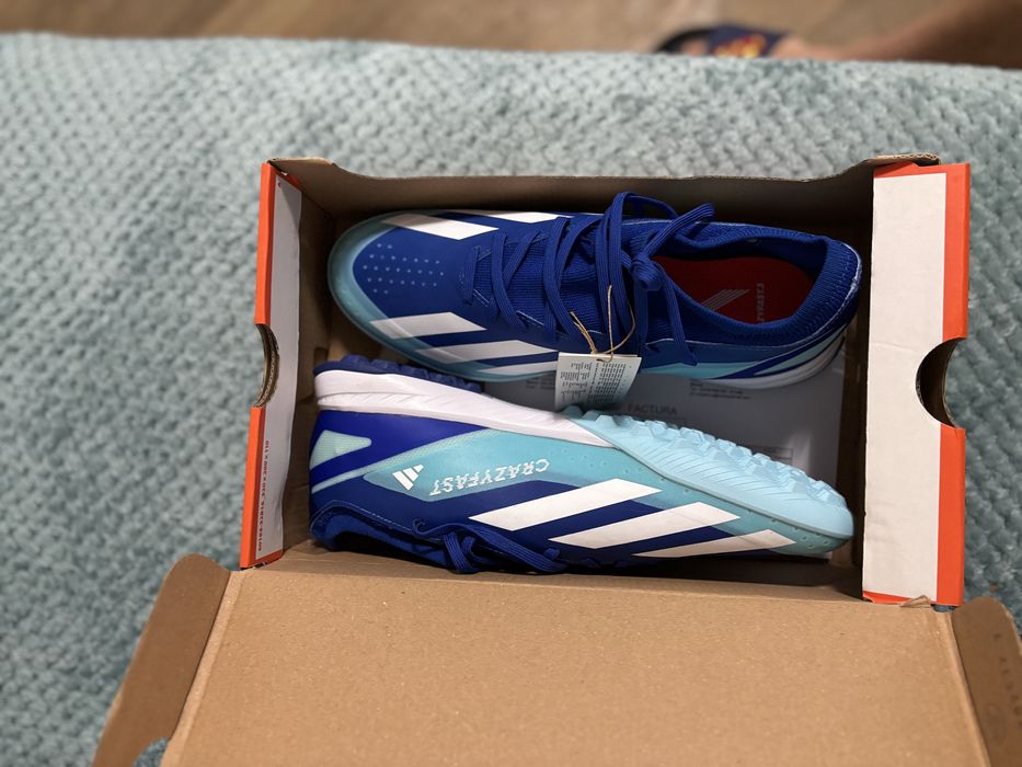 Ghete de fotbal Adidas marime 44