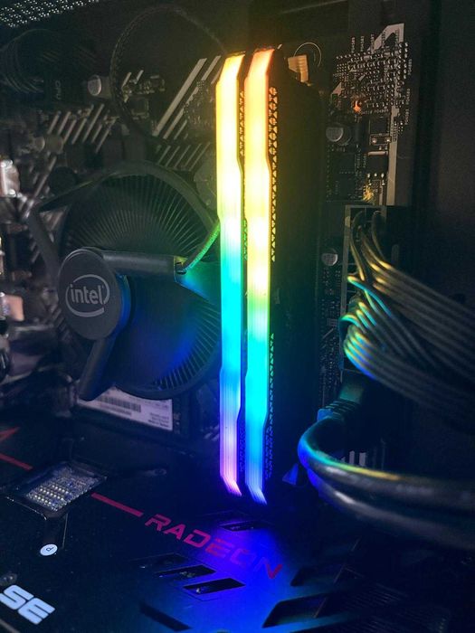 Calculator gaming cu RX-6650-XT (mai bun decat RTX 3060)