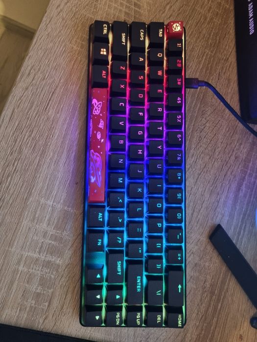 Tastatura Gaming mecanica HyperX Alloy Origins 65 Red