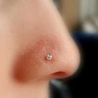 Aplic piercing'uri