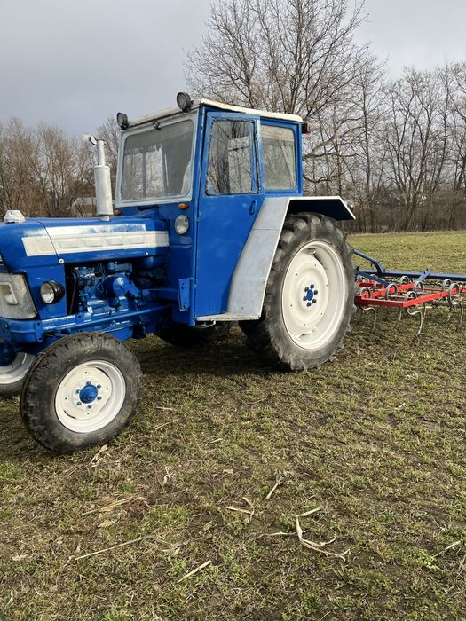 Tractor ford 4000