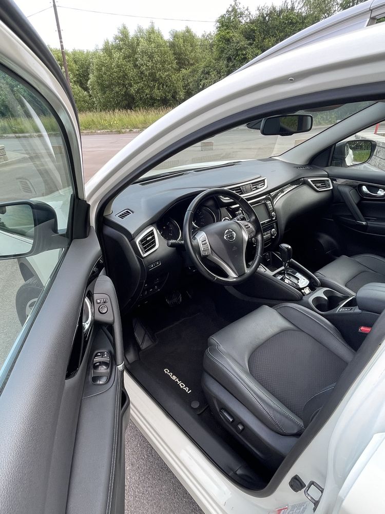 Nissan Qashqai 1.2T 108000км.автоматик, навигация, кожен салон