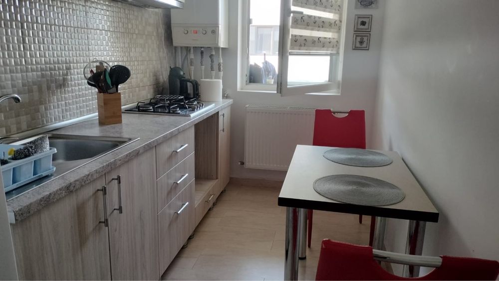 Inchiriez garsoniera Militari Residence