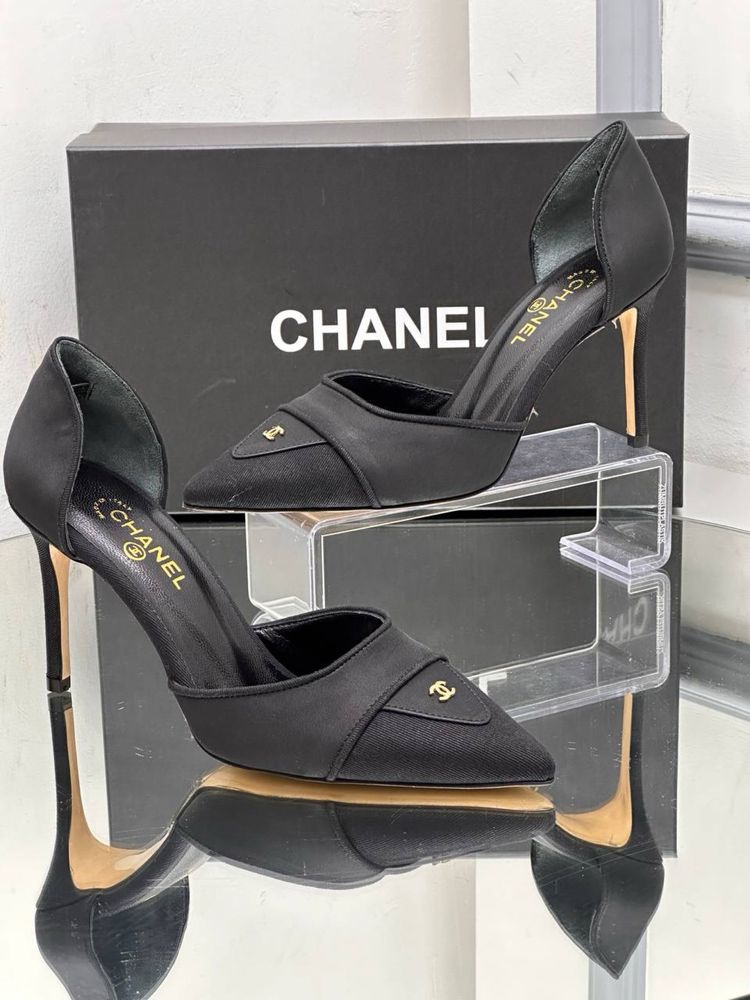Pantofi-sandale-Balerini Chanel colecția noua Piele naturală 100%