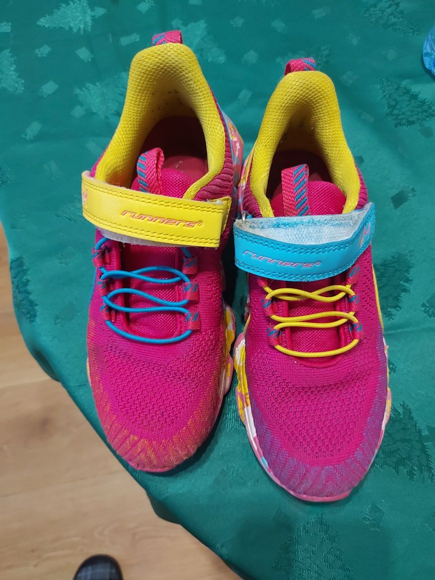 Маратонки runners