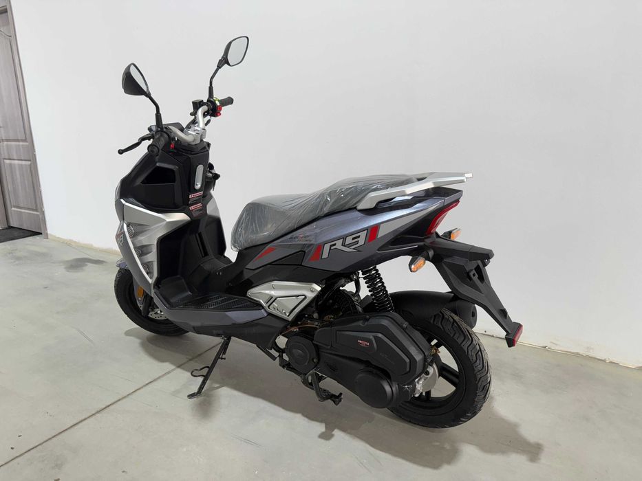 Scuter cu permis R9 Breckner Germany 125 nou Agramix