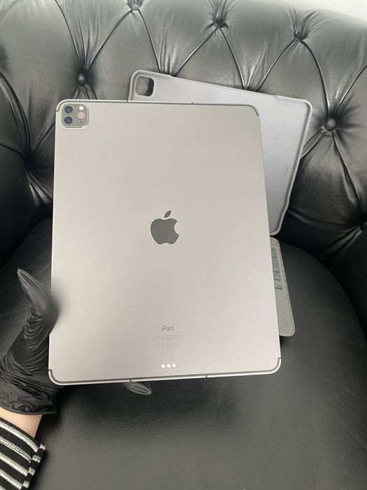iPad Pro 12.9-Inch / M1 / 5th Generation / 1 TB / Space Gray/ Ca nou