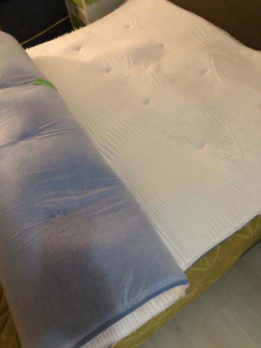 Toper cu spuma de memorie