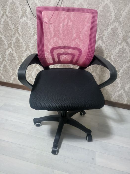 Продам офисный стул