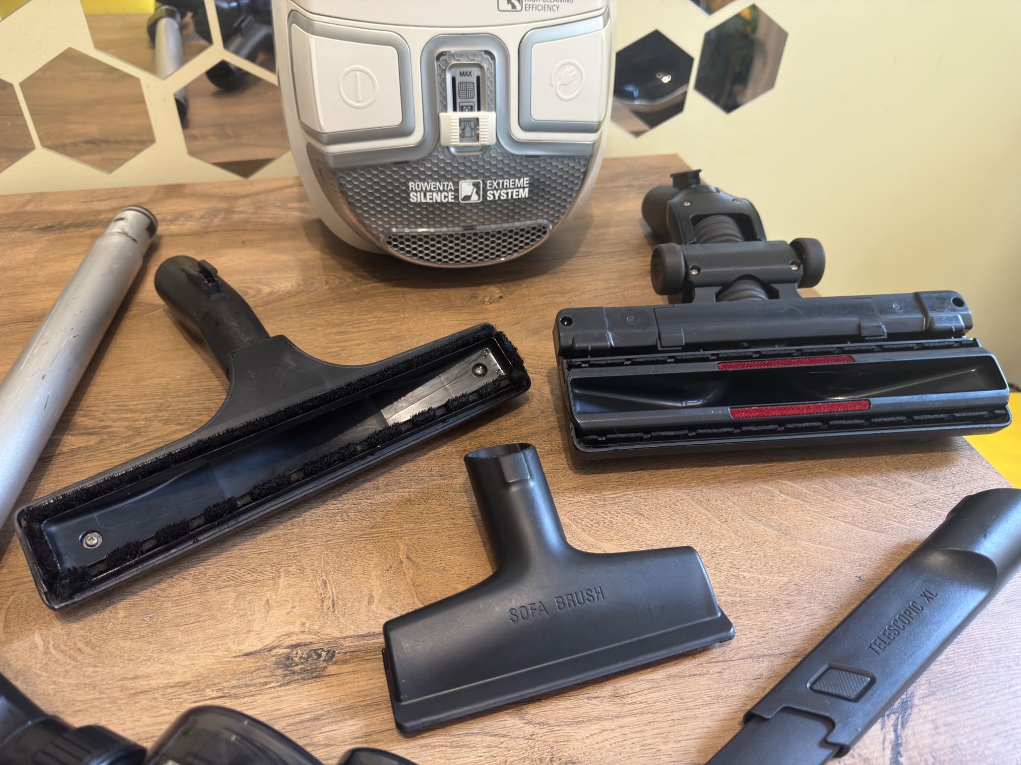 Rowenta Silence Force с четка за животни