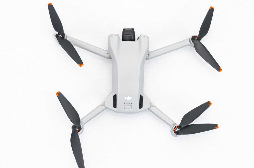 Drona DJI Mini 3 + RC - telecomada smart