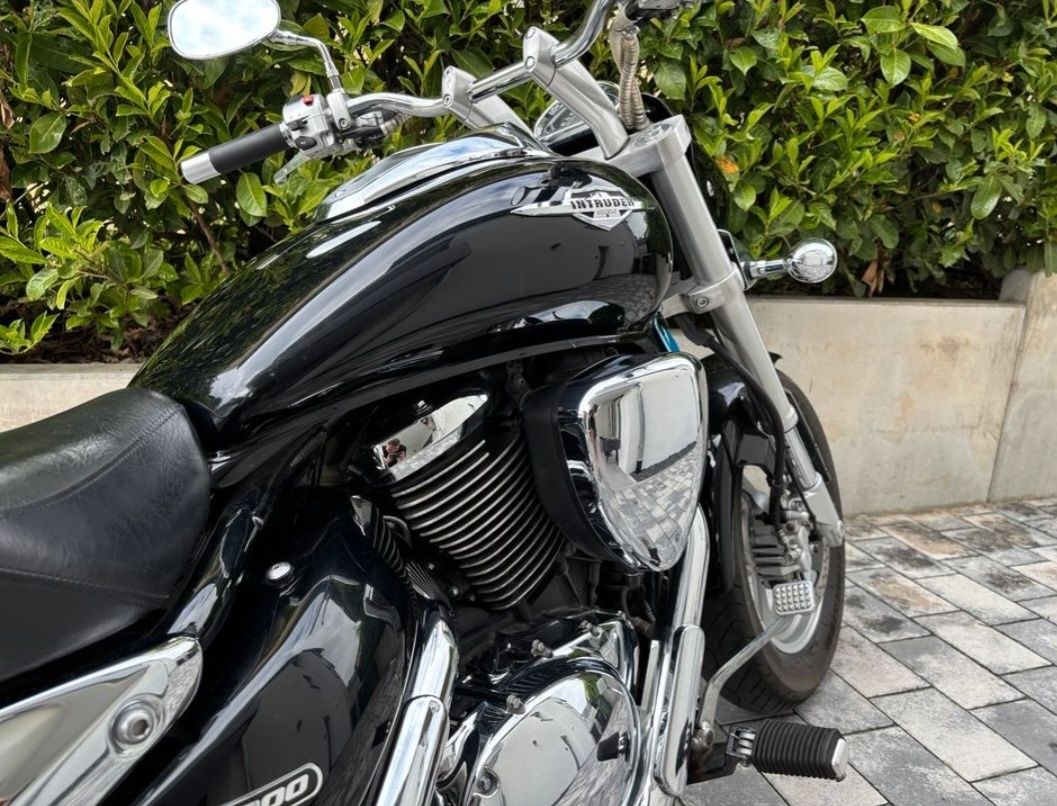 Suzuki Intruder M800 UNIC Proprietar