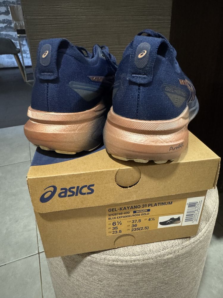 Asics маратонки дамски