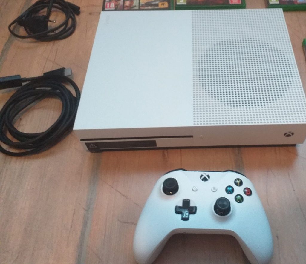 Xbox One 500 GB .