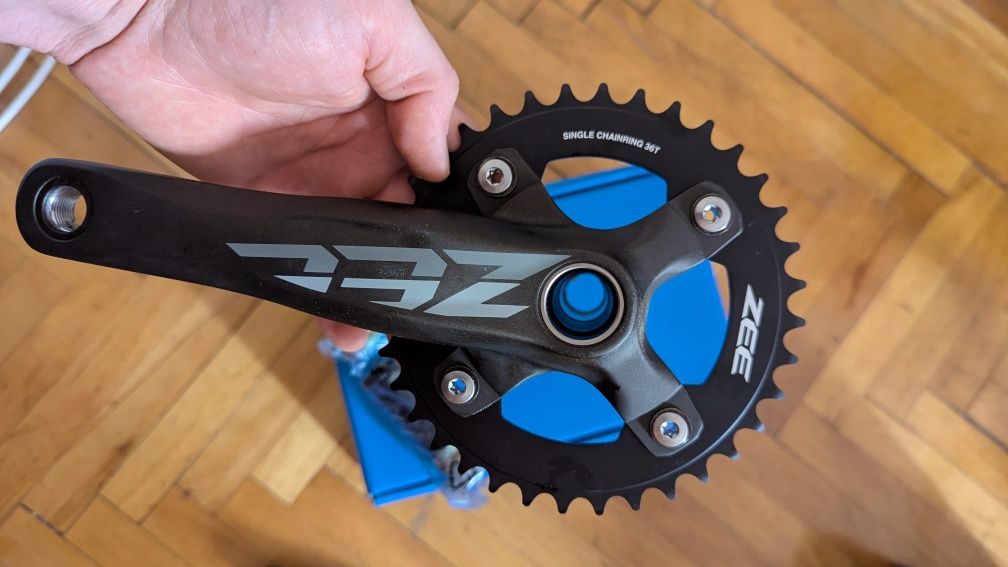 angrenaj pedalier Shimano ZEE NOU