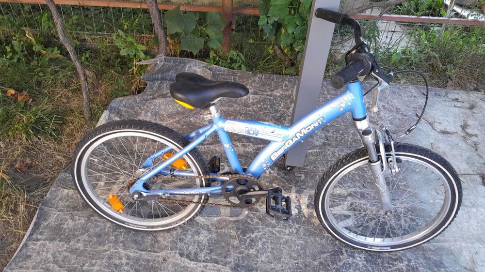 Bicicleta mtb copii (6-9 ani) Bergamont,Aluminiu,roti 20 inchi,3V b.