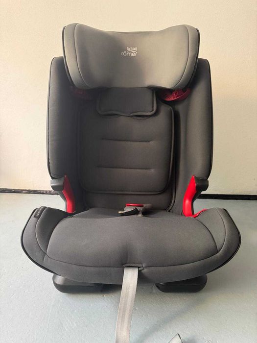 Scaun auto ISOFIX Britax Romer Advansafix de la 9 până la 36 kg