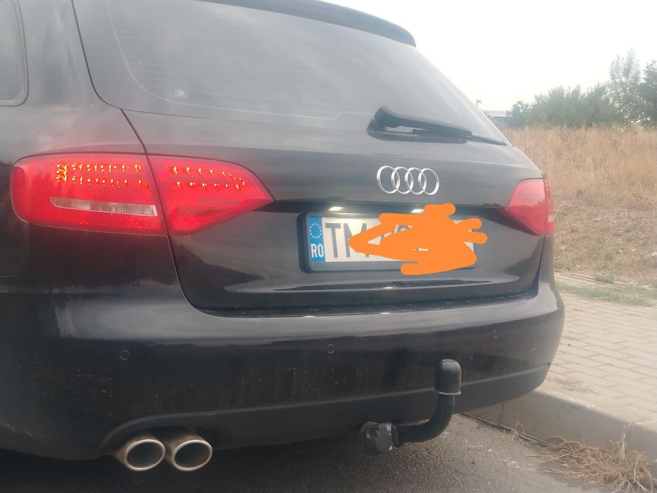Vînd audi a 4 b 8