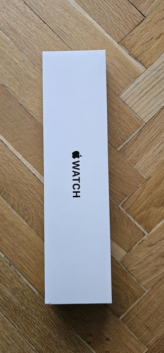Apple Watch SE часовник