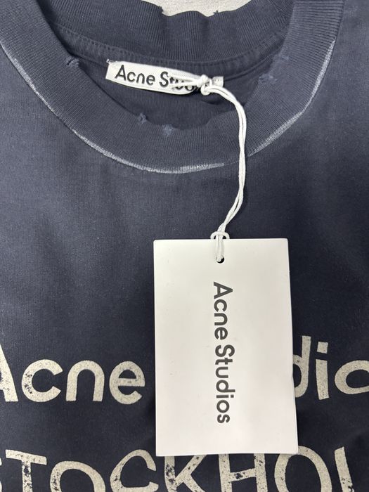 Tricou acne studi
