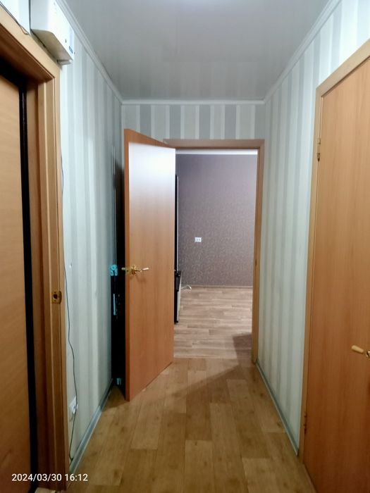 Сдаю -2-х.ком.кв  на 4 мкр.