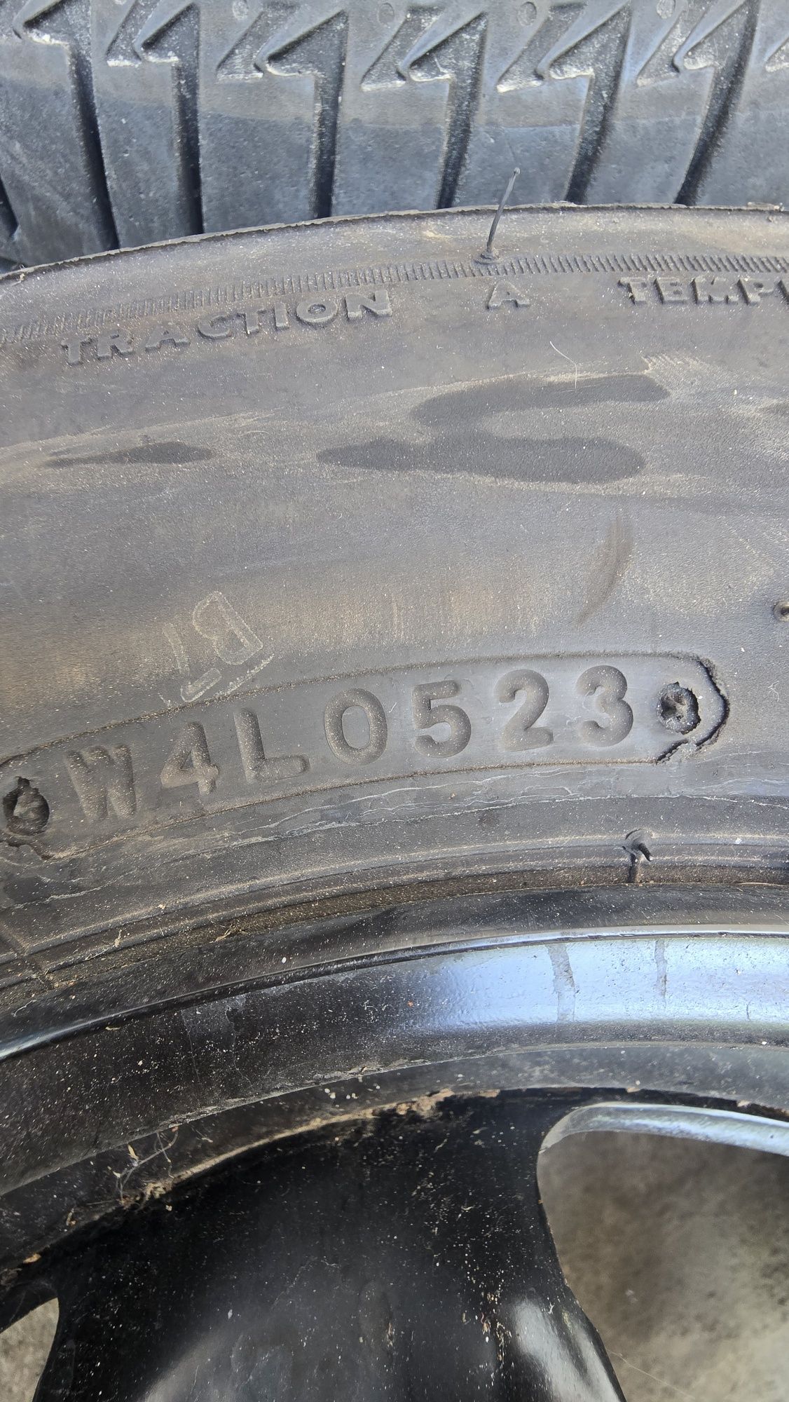 Roti Logan anvelope vara 185 65 r15 sandero dokker jante structurate