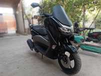 N max Yamaha skuter