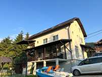Cabana Colibița la marginea lacului - 9 dormitoare - acces la lac