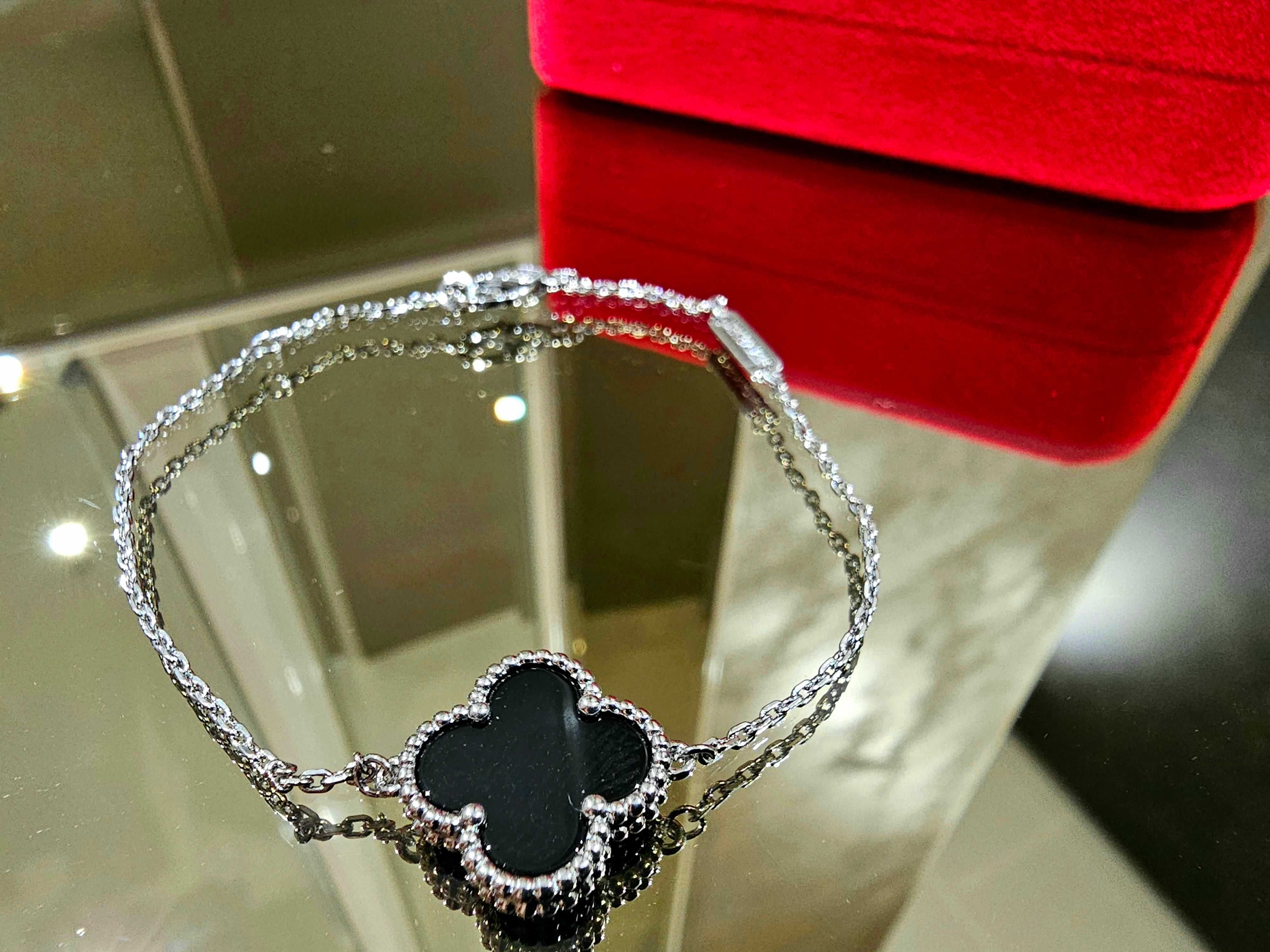 Van Cleef & Arpels VCA Silver Black Alhambra 1 Motif Дамска Гривна