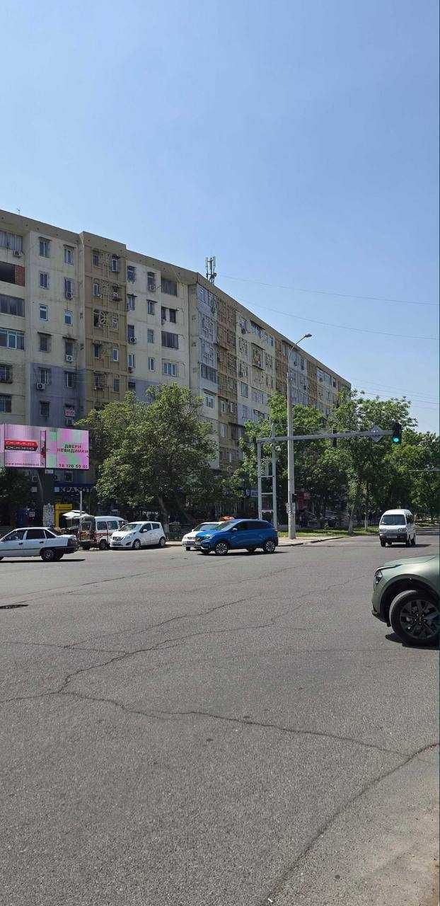 СРОЧНО !!! Продается квартира в Яшнабаде 1/2/9 (38 кв/м ) Авиасозлар 2