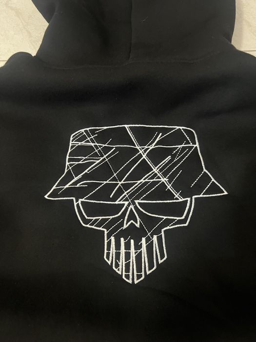Продавам MURDA BOYZ екип
