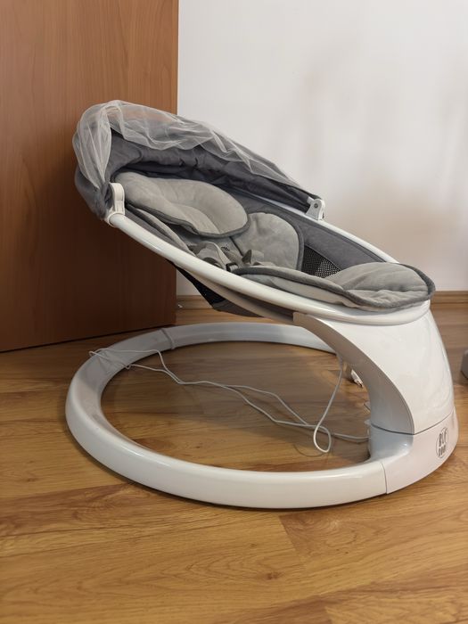 Leagan electric pentru bebelusi