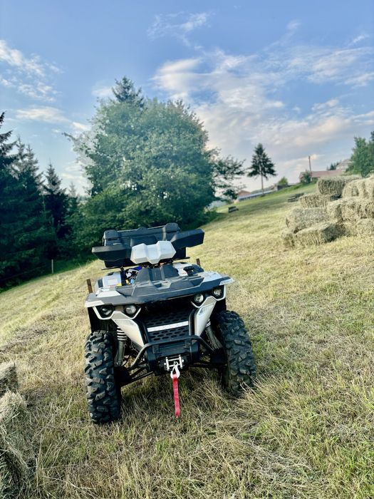 Vând atv linhai m550L