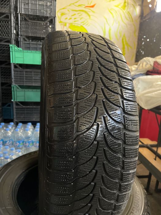 Гуми BRIDGESTONE  R 17 235/65 4 броя
