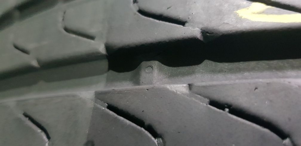 Anvelope 2x235 55 19 pirelli runflat dot 18 mm 5.8