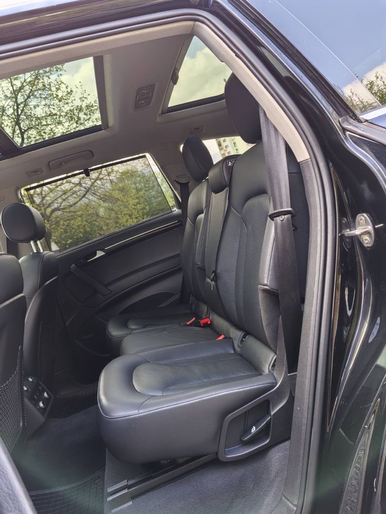 Продавам AUDI Q7 3.0 333k.s 2014 година s-line
