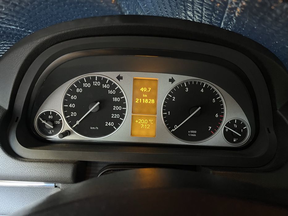 Mercedes Benz B 170