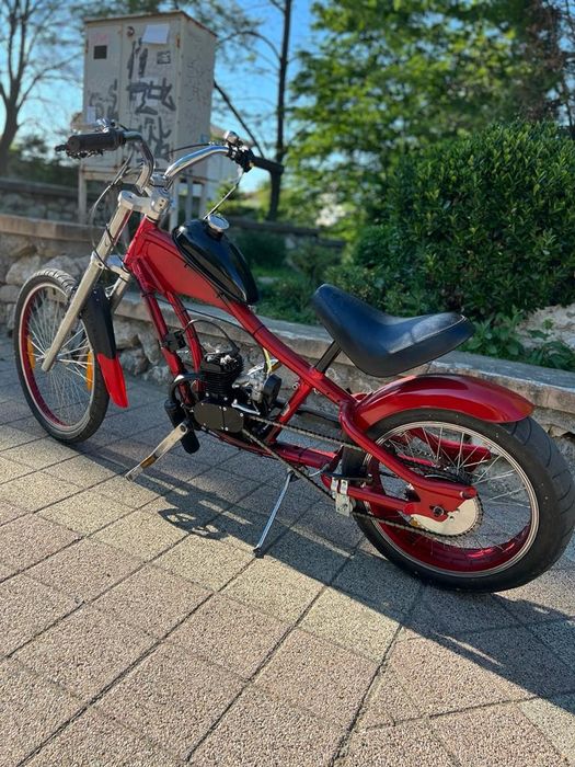 Vând bicicleta cu motor