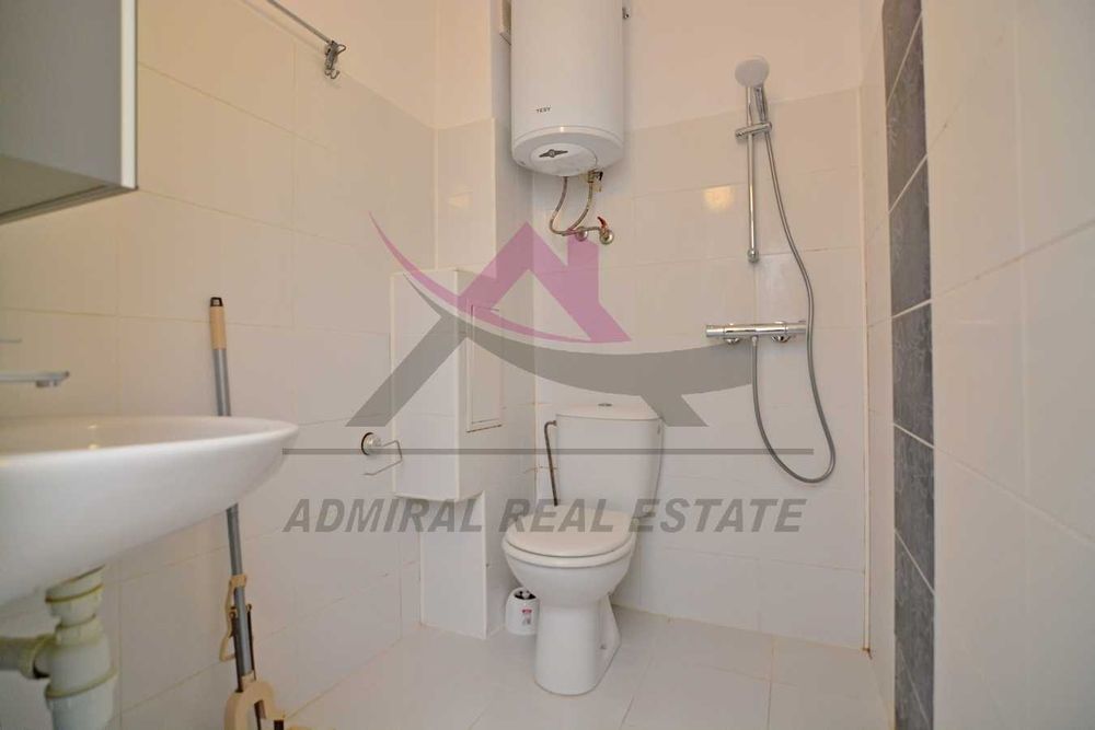 Дава се под наем Едностаен апартамент в Варна, Базар Левски - 40 кв.м за 330 € - Снимка #2