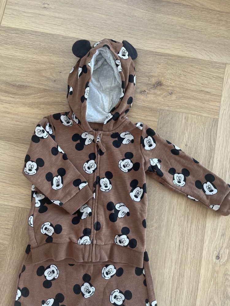 Set Mickey Mouse marca H&M marime 74