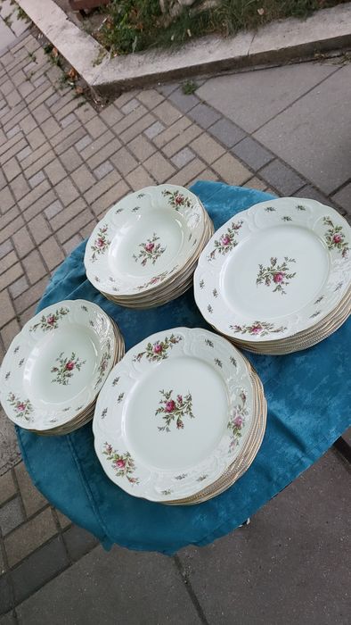 Сервиз за хранене