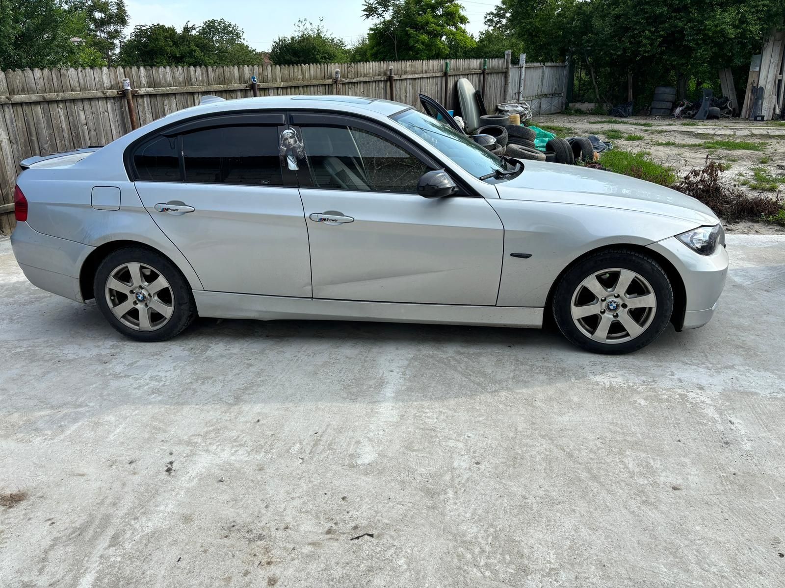 Bmw e 90 318d 122cp